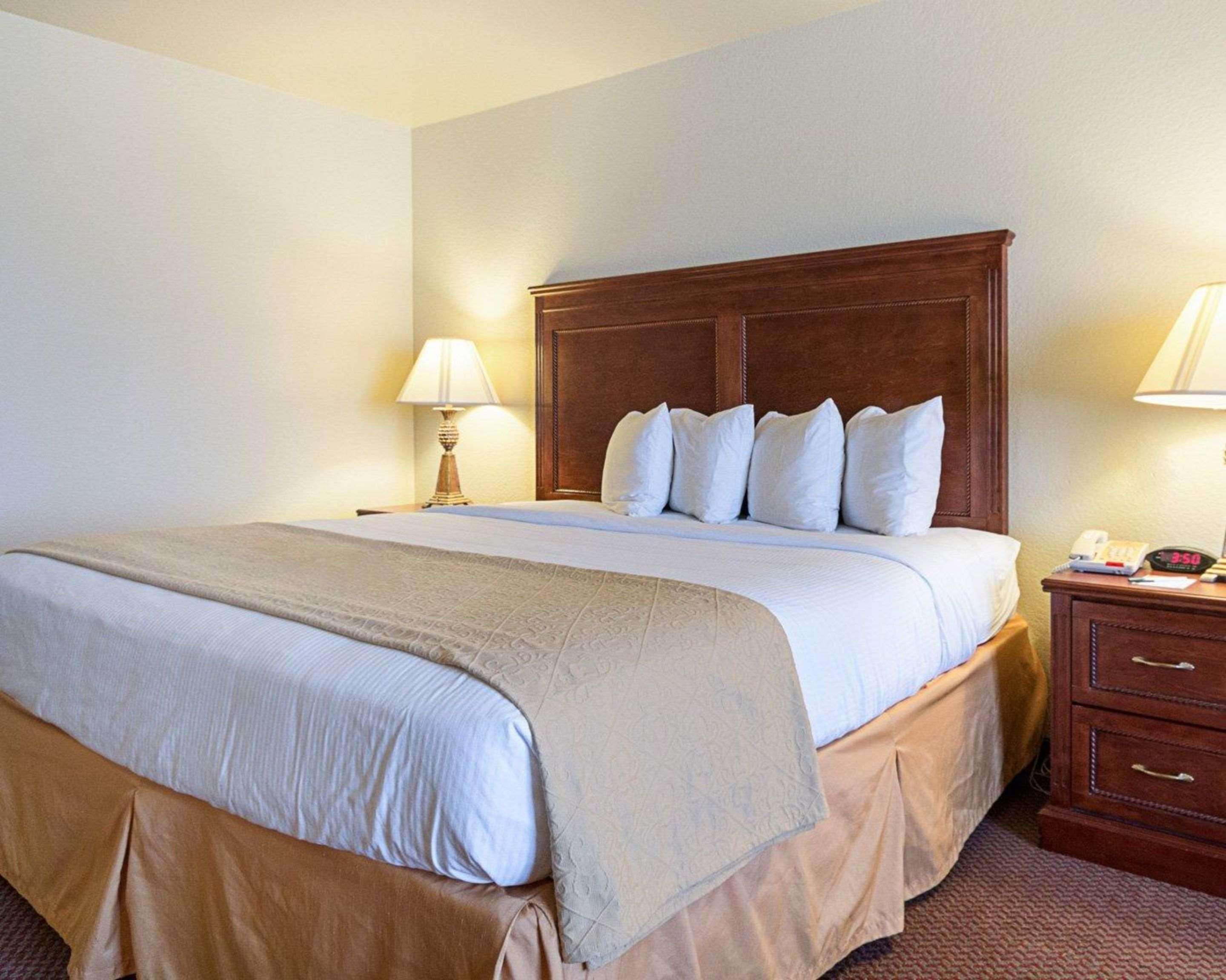 Hotel Comfort & 3*